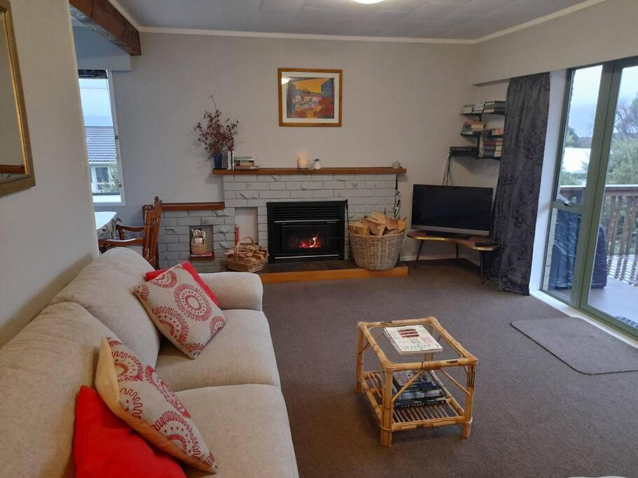 Lake Rotoiti Lakehouse Retreat ロトルア エクステリア 写真