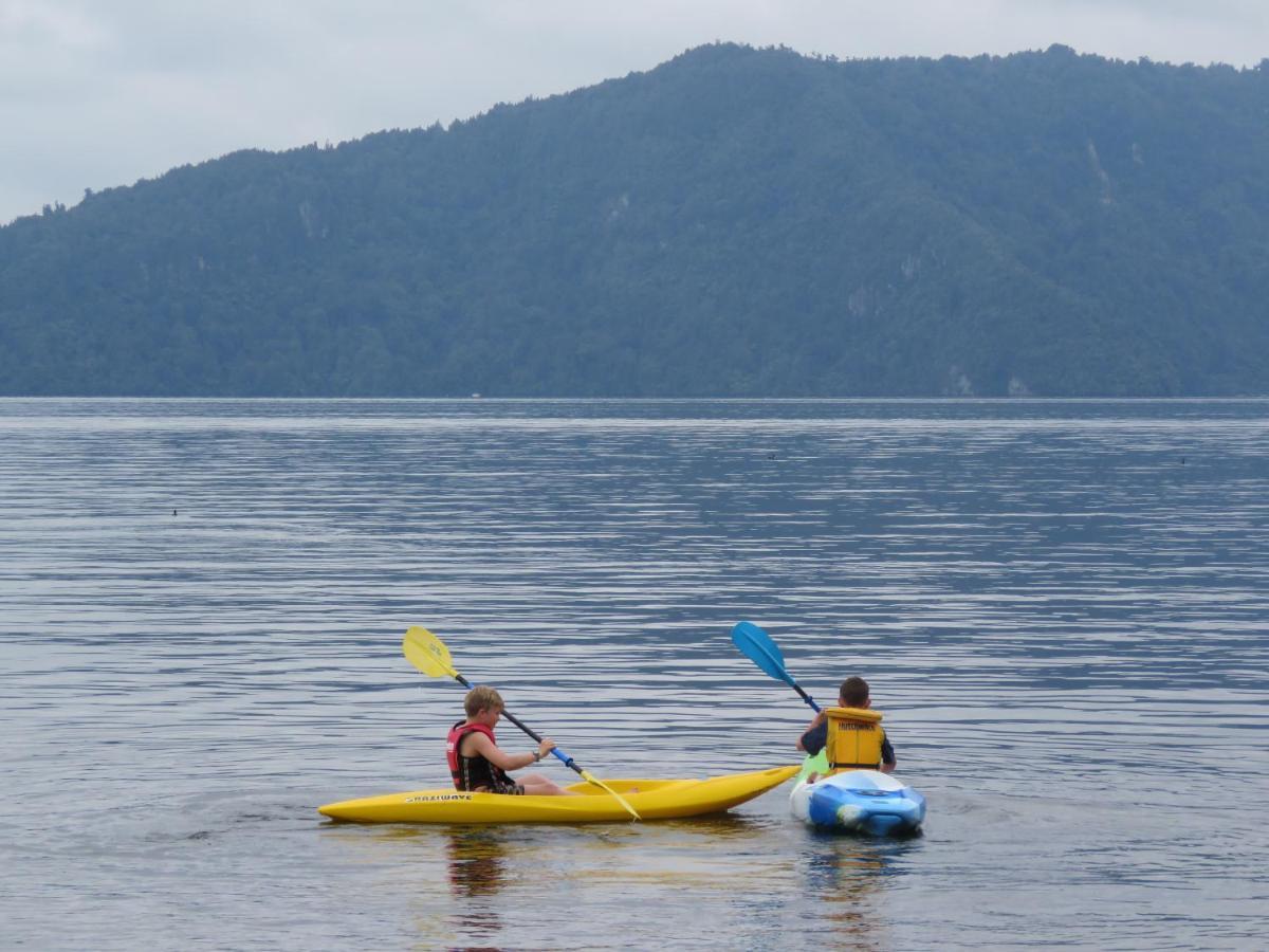 Lake Rotoiti Lakehouse Retreat ロトルア エクステリア 写真